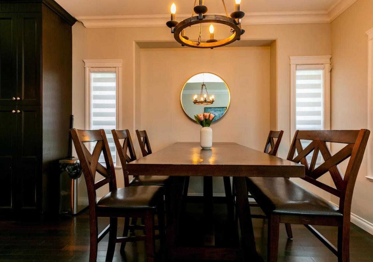 Bellamy Manor Large Home With 5Beds! In Langford Victoria Esterno foto