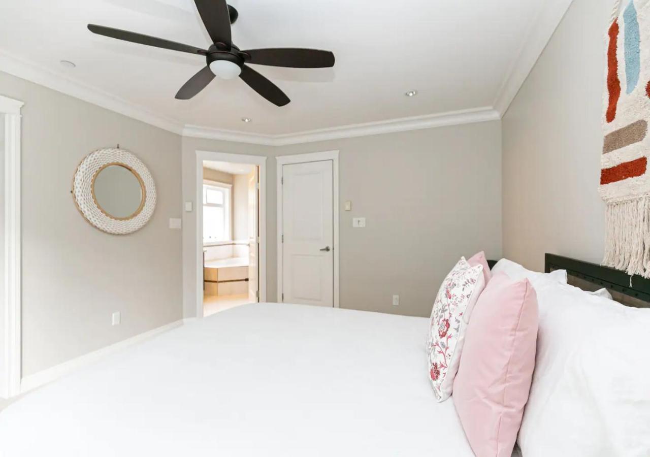 Bellamy Manor Large Home With 5Beds! In Langford Victoria Esterno foto